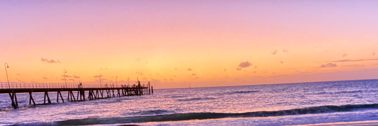 Mew_Sudjit's profile banner image