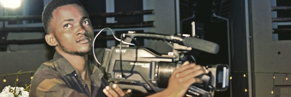 manvickoy's profile banner image