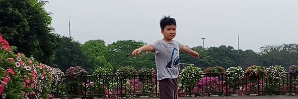 Hoang Vu Profile Banner