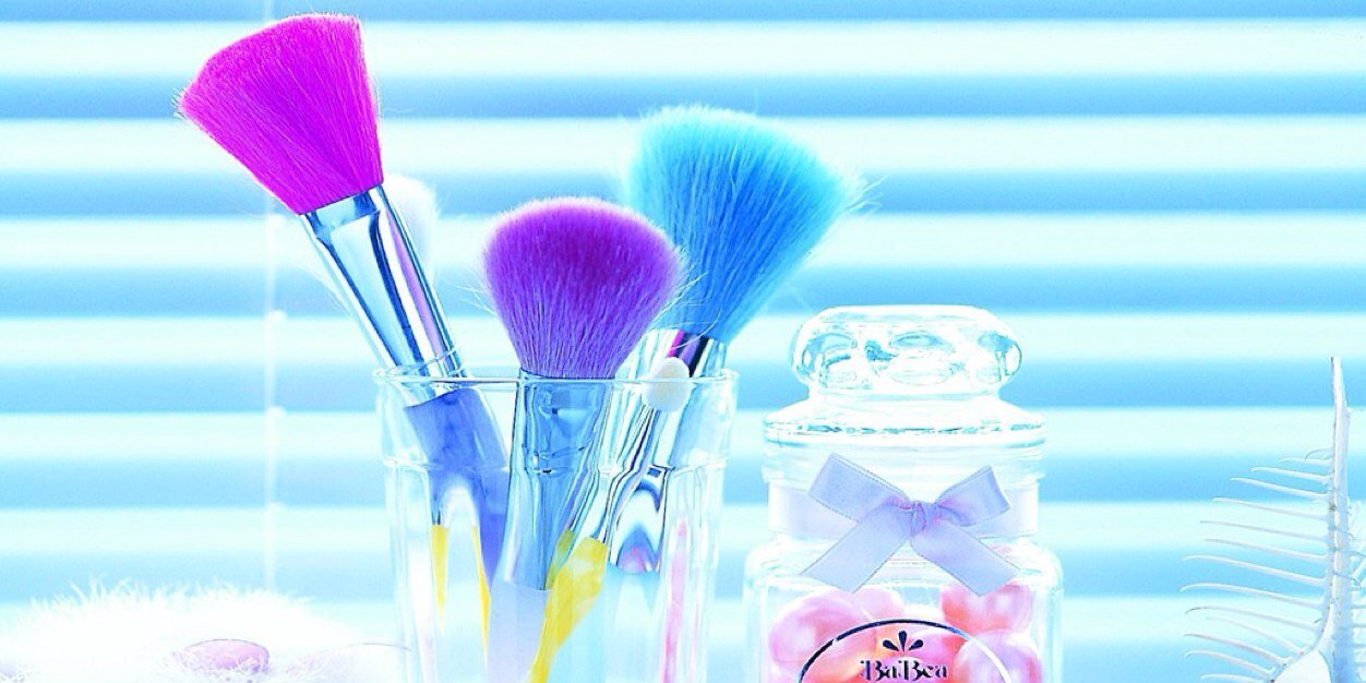 Makeuppostss banner