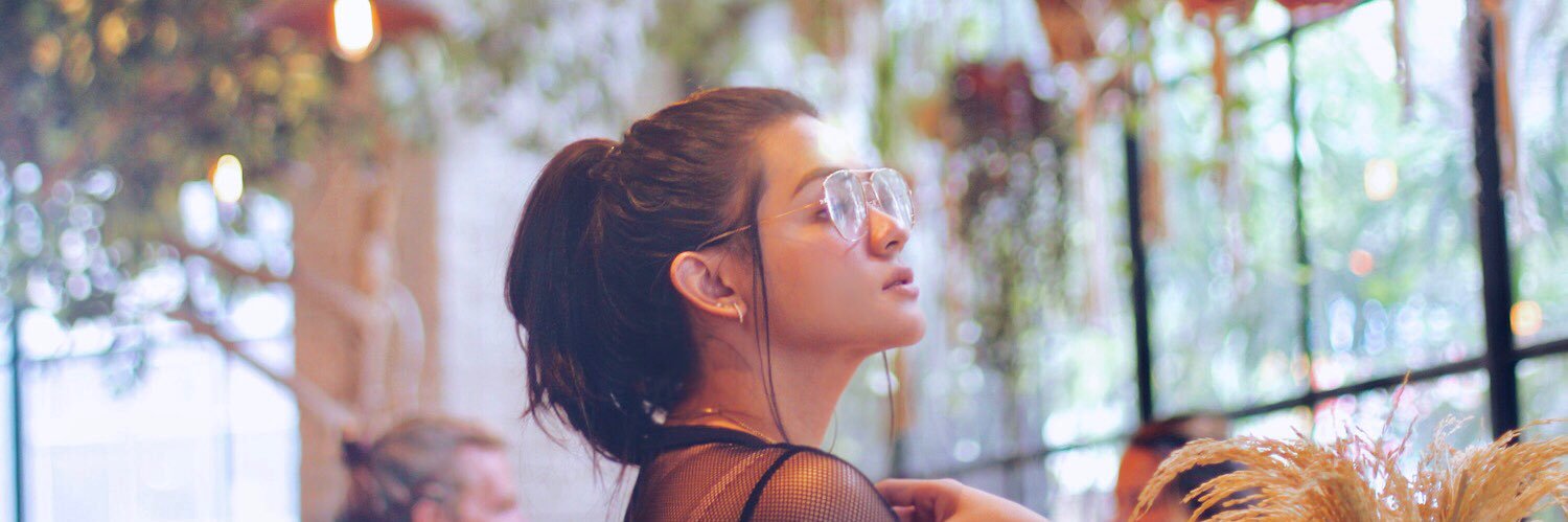 queendeng's profile banner image