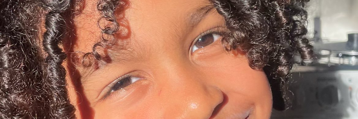 brunacarolin4's profile banner image