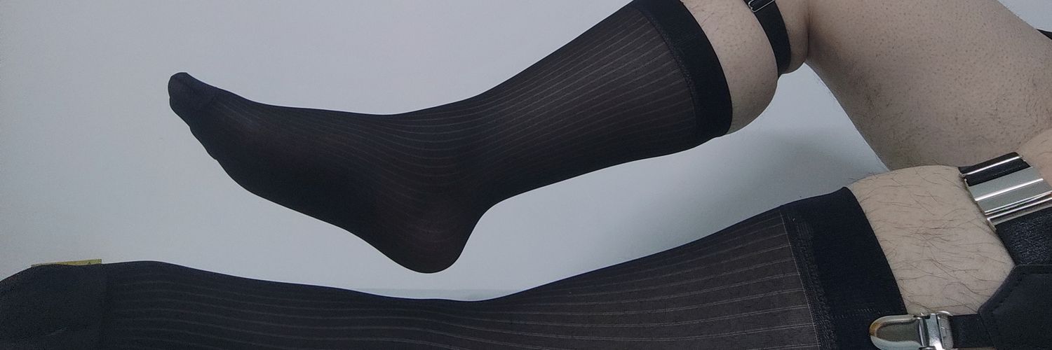 Aumzzk's profile banner image