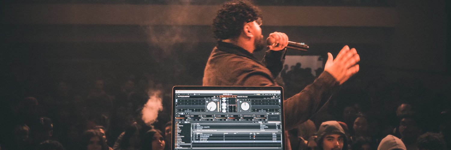noah💿 banner