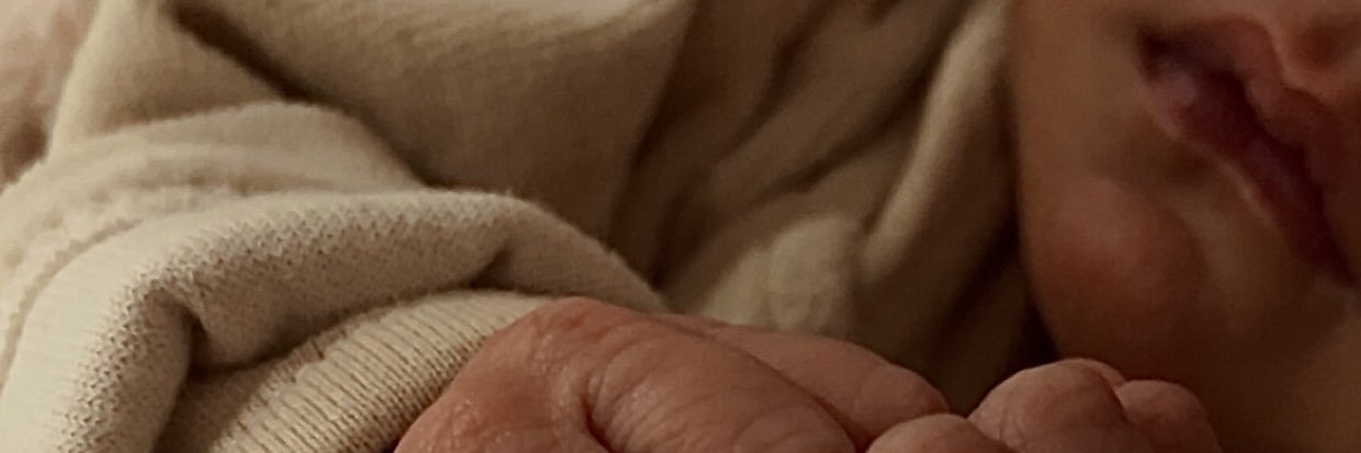 mile_lunaa's profile banner image