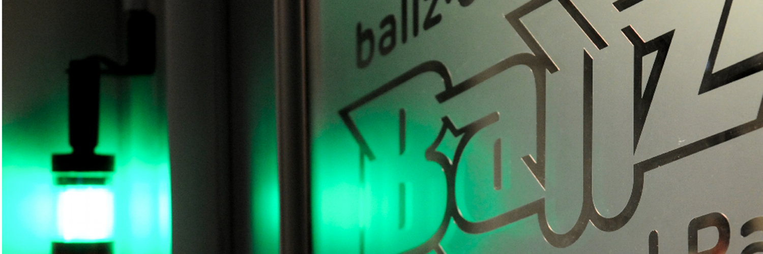 karleenklx's profile banner image