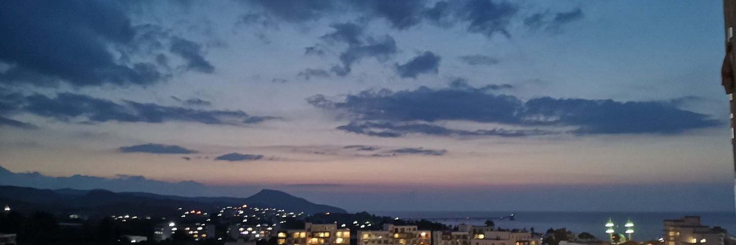 ecmemr's profile banner image