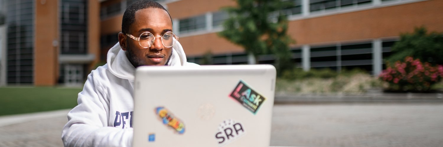 Hogwarts Keem 🦡 banner