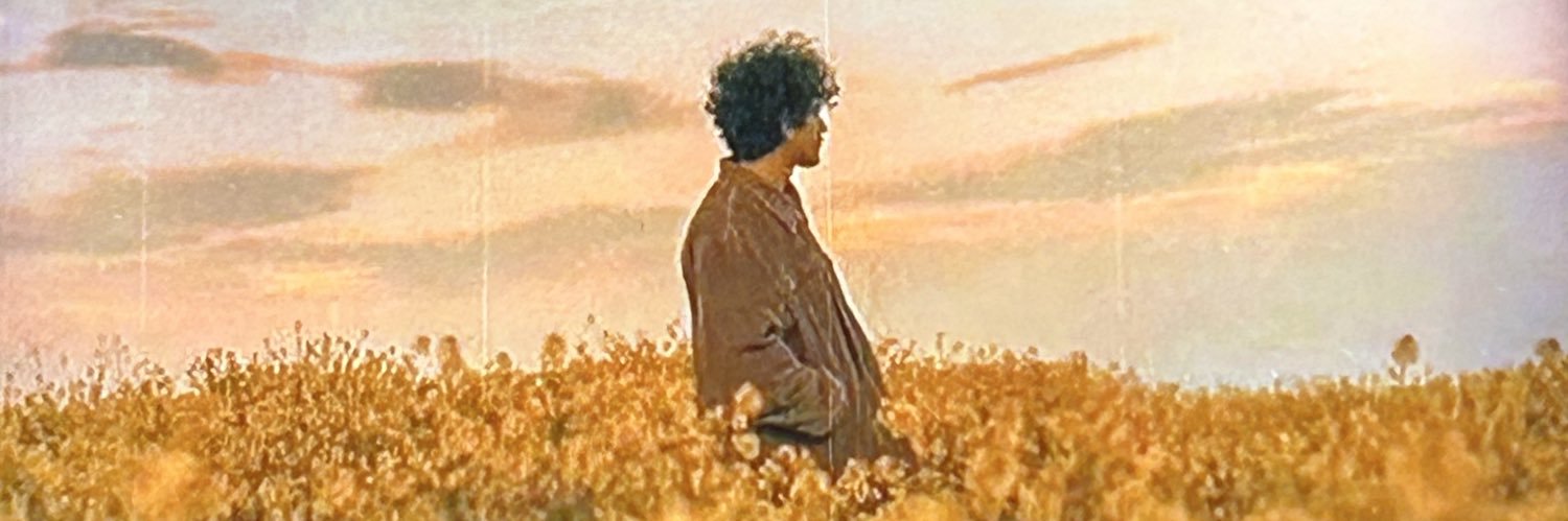 Zoomer's banner
