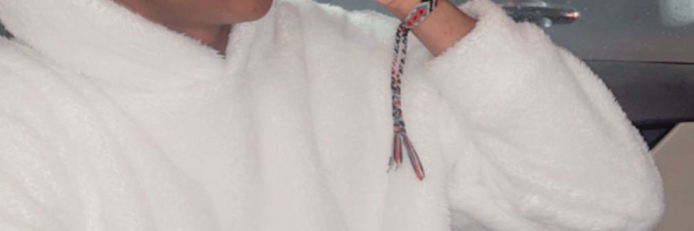، banner