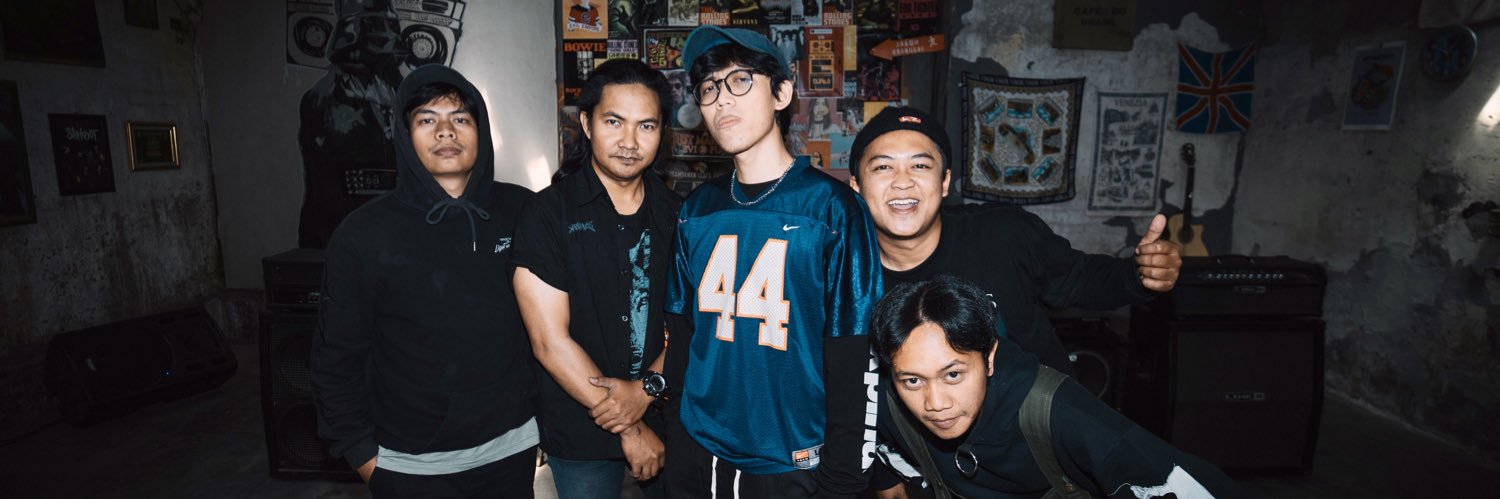 SCREAM IN BUBBLE banner