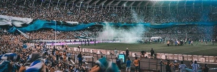 G banner