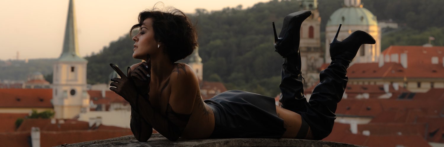 валютная баба banner