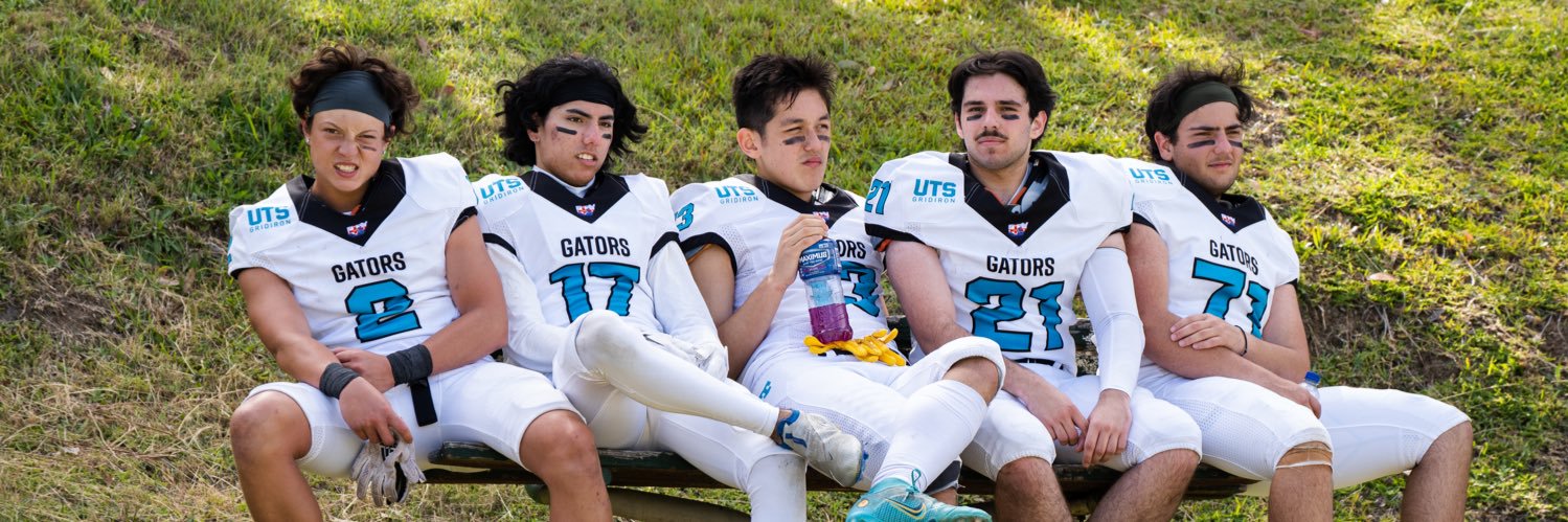 Tom Connors-Le banner