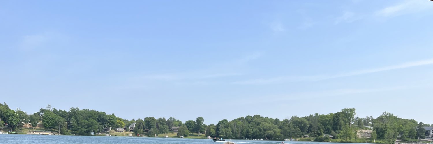malshinneman's profile banner image