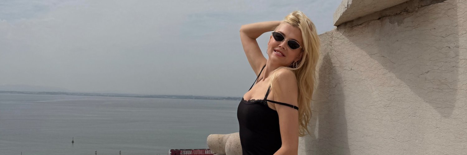 Laura3a3's profile banner image