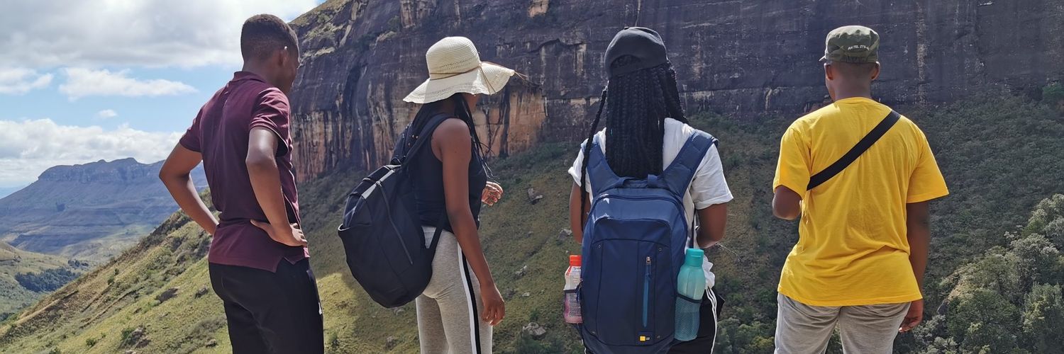 B R O W N 🍁 banner