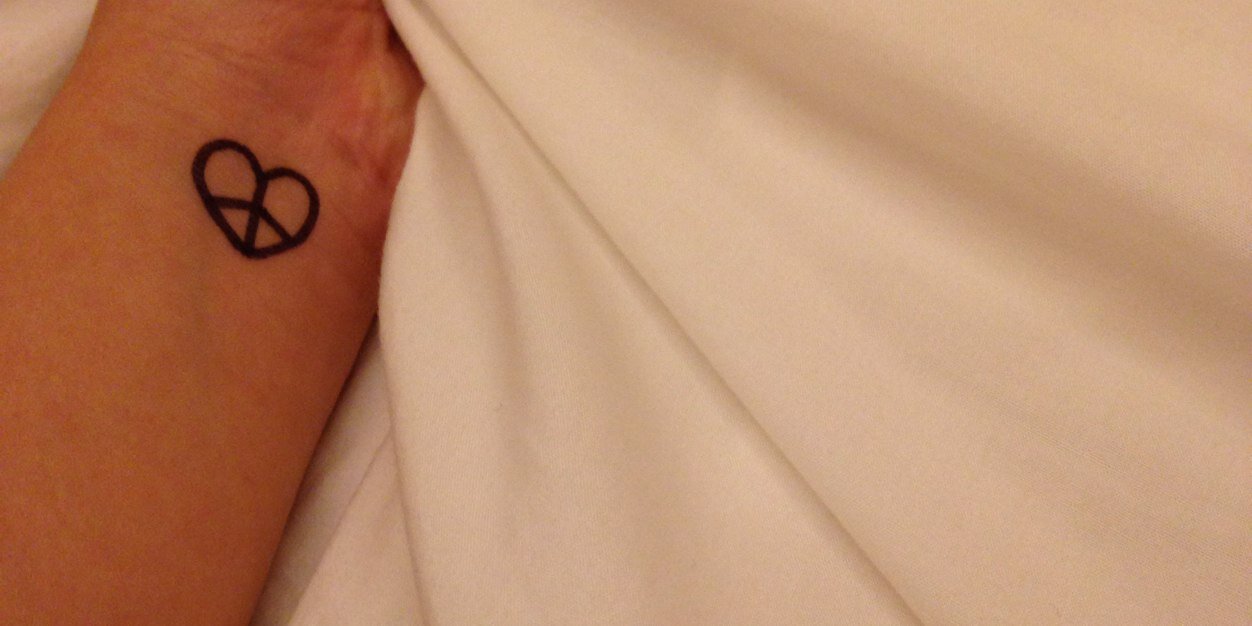 raissaecha_'s profile banner image