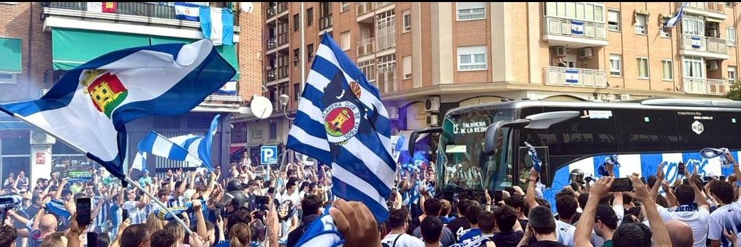 TheTrons20🏺💙🤍 banner