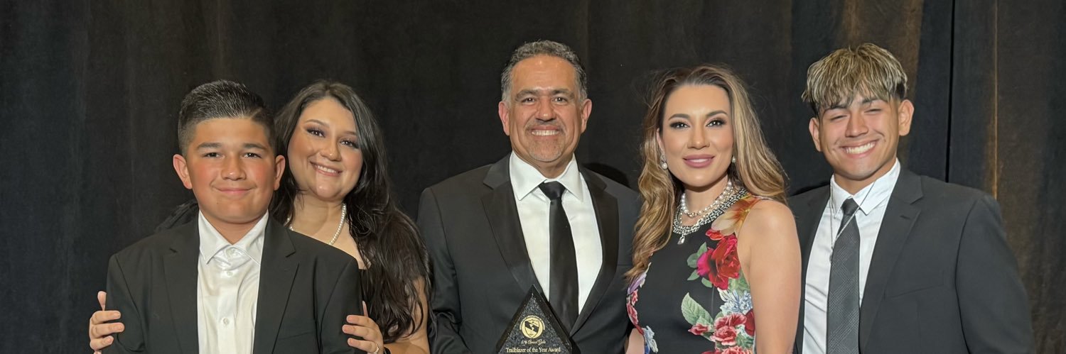 iseramirez's profile banner image