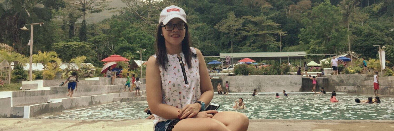 Alma_hamor's profile banner image