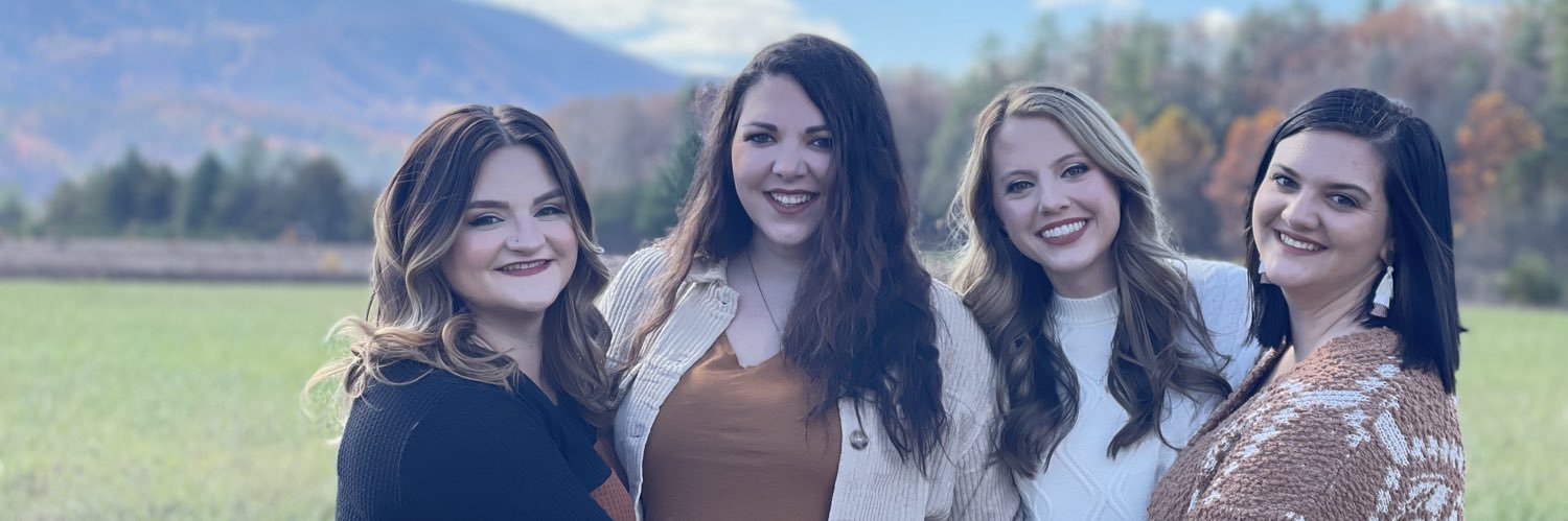 maggieliz99's profile banner image