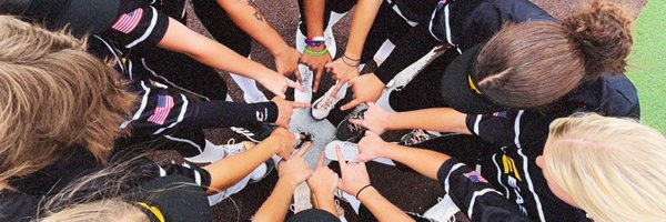 anah_howell Profile Banner