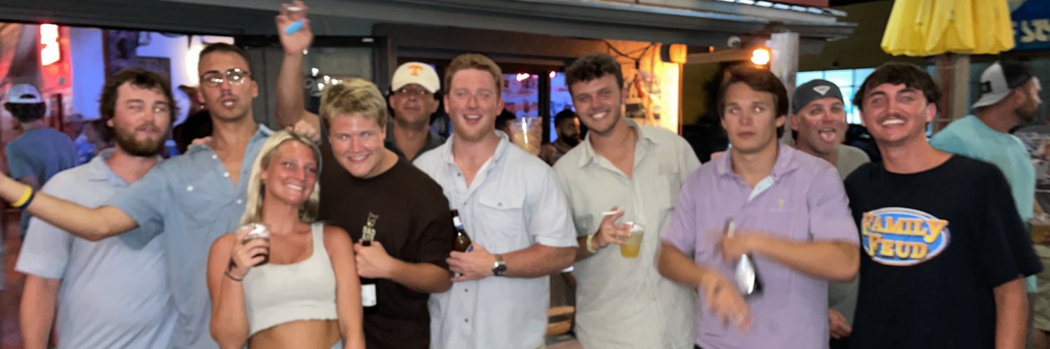raeregan's profile banner image