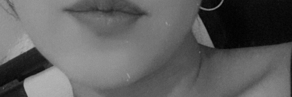 Sari9302's profile banner image