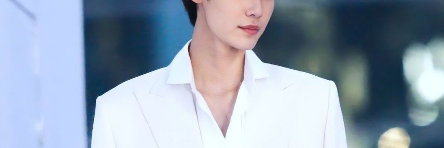 Dew. banner