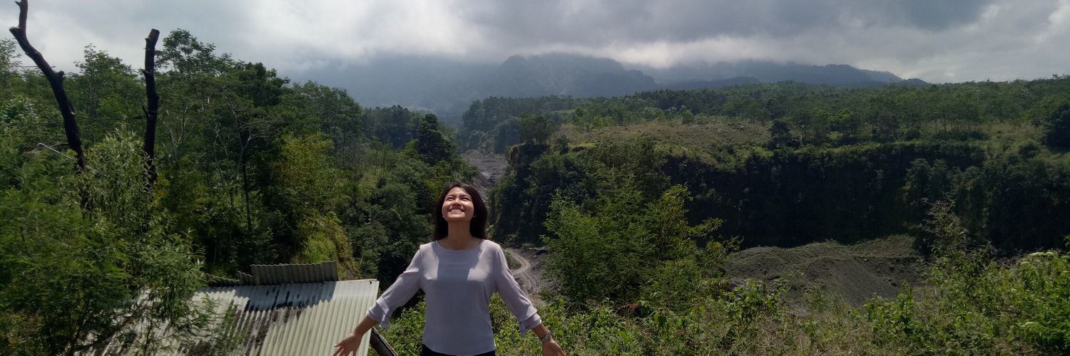 istiani_ratna's profile banner image