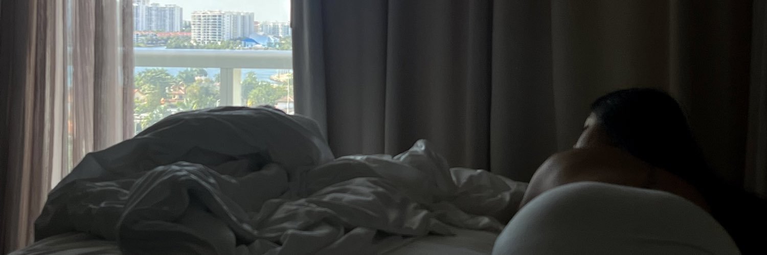 Milaxholmes's profile banner image