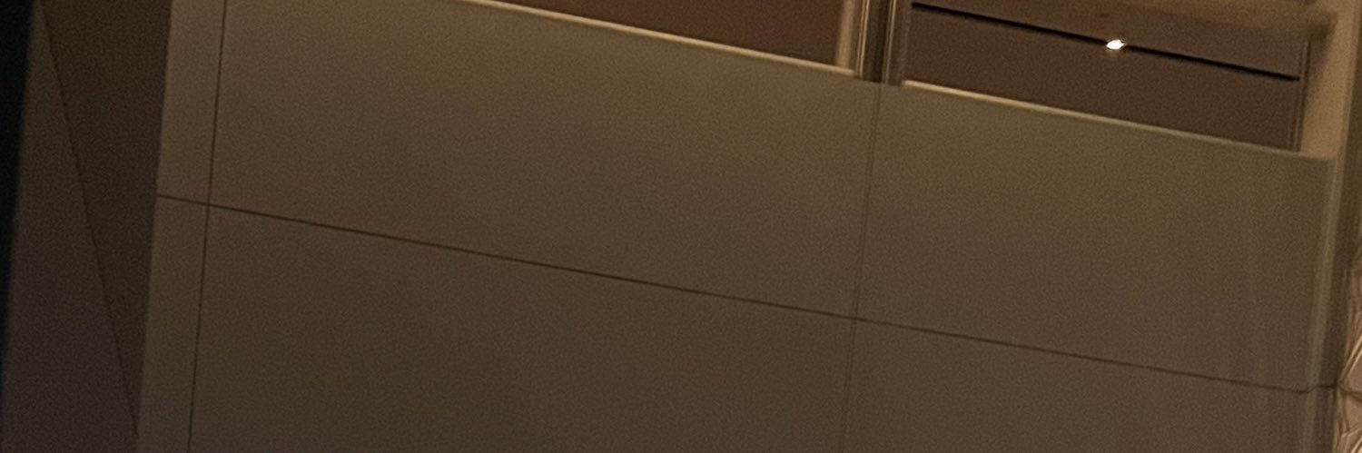 t899913's profile banner image
