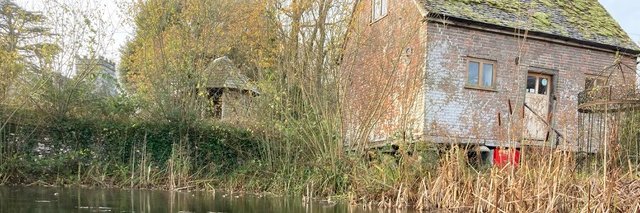 Chettle Estate banner