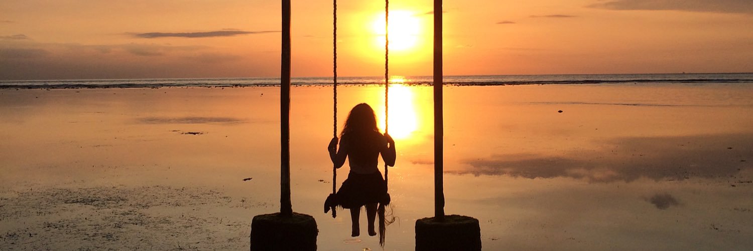 x_oliviaaaa's profile banner image
