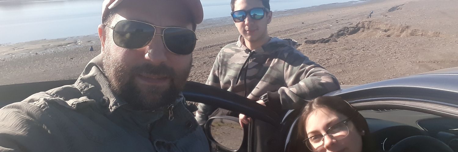 dachinelli's profile banner image