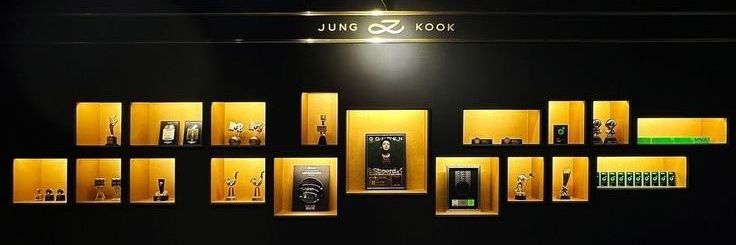 G 📀 L D E N ✨ banner