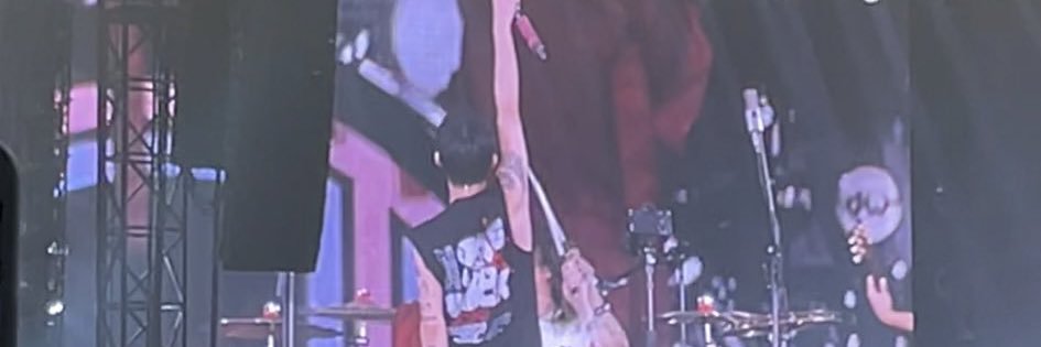 リョウ→ 4/18 ヨルシカ banner