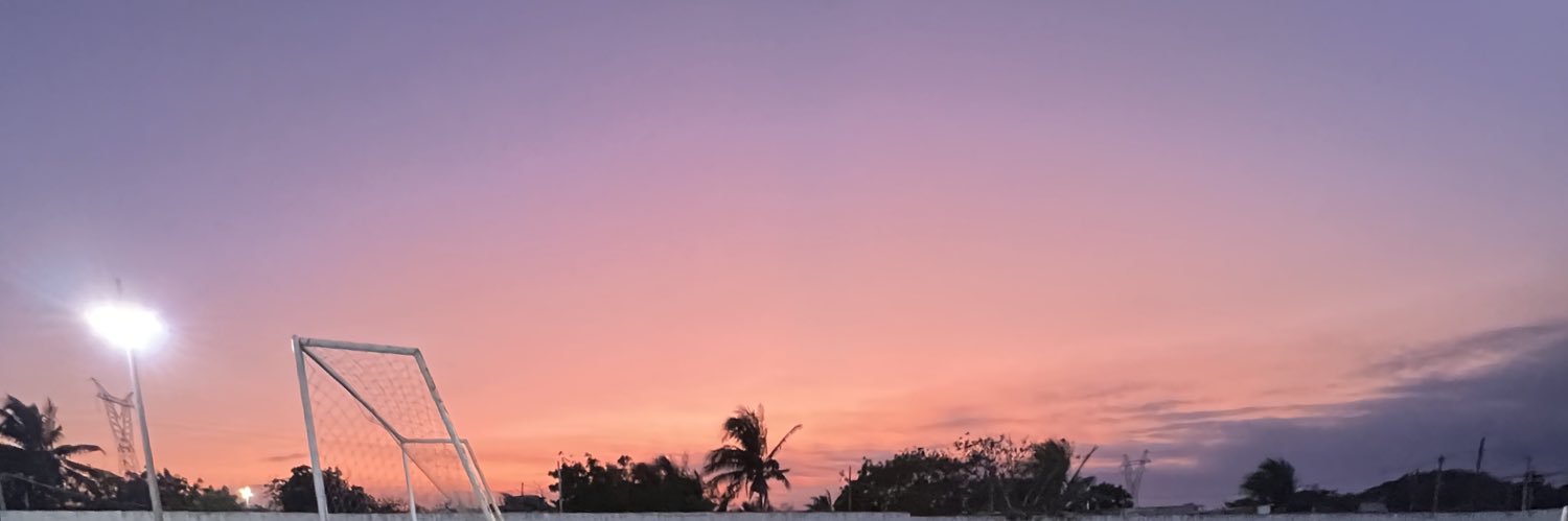 ‎シ banner