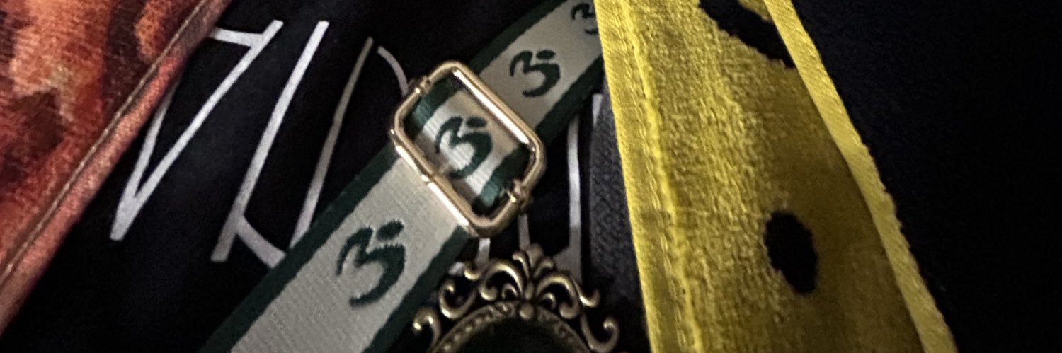 🌃もち📚🍏 banner