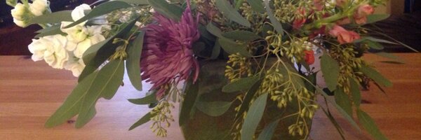 lovemaee Profile Banner