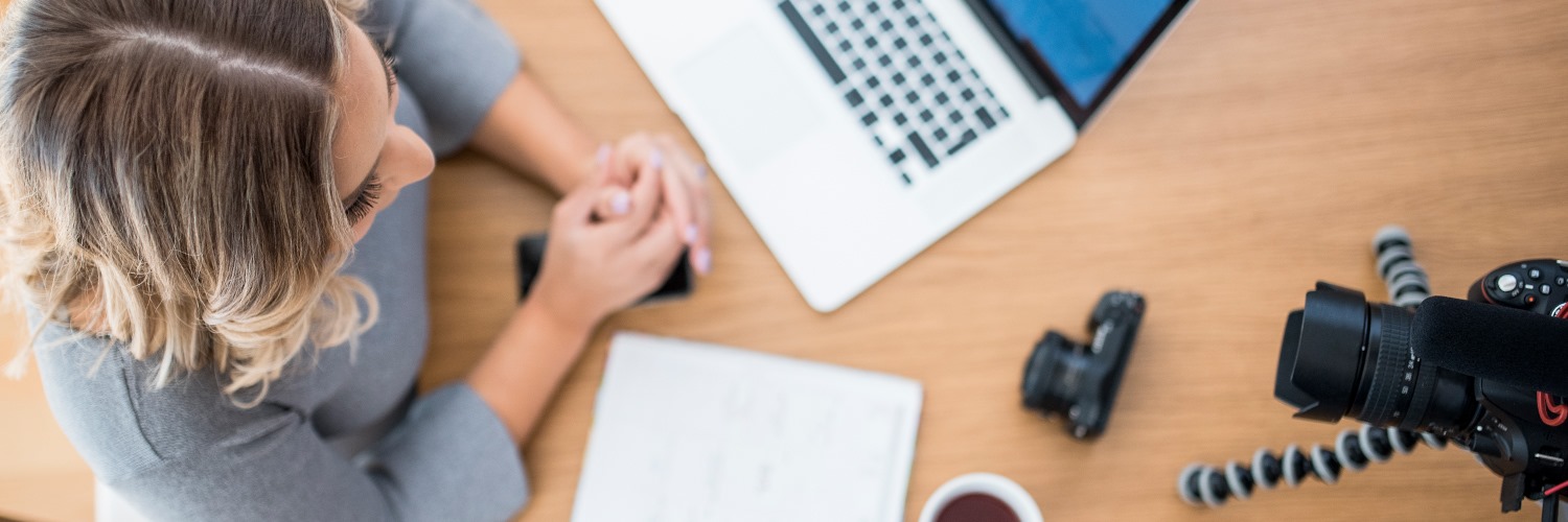 socialmoms's profile banner image