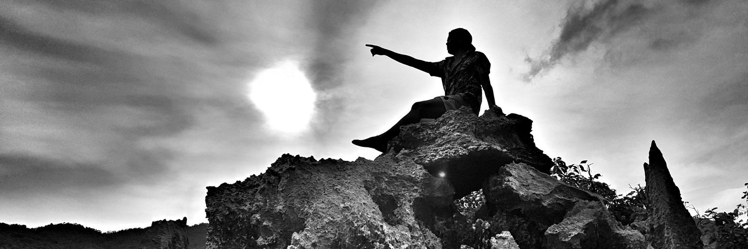 gomzible's profile banner image