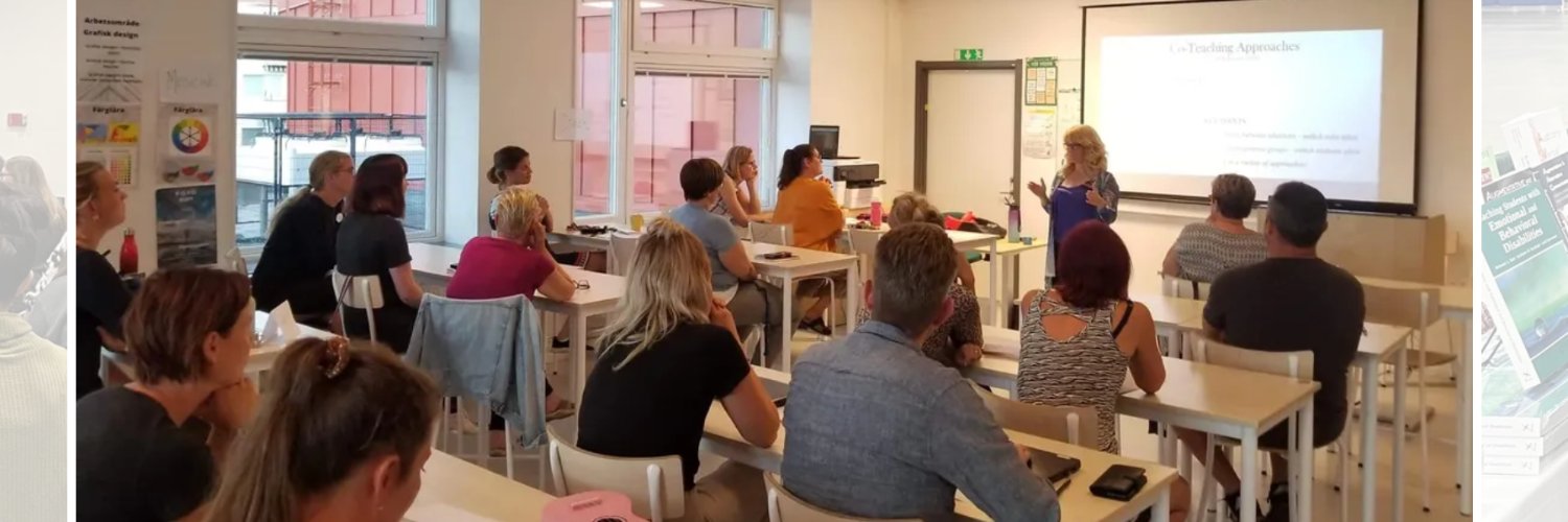 2Teach Global banner