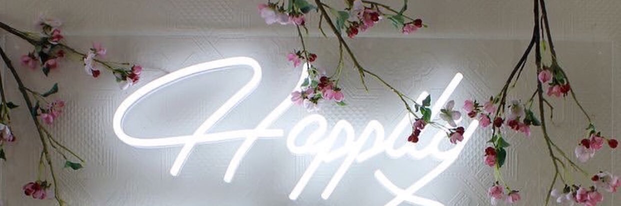 kareenContreras's profile banner image