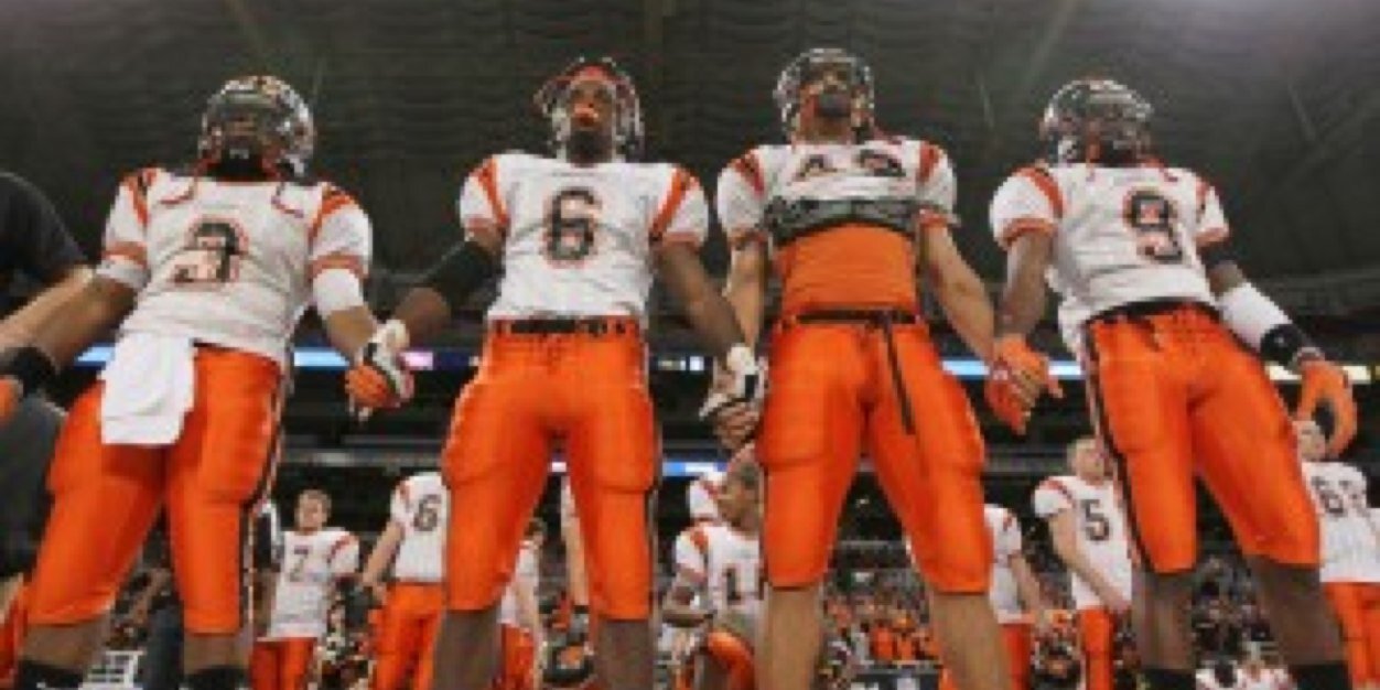 Statesmen Football banner