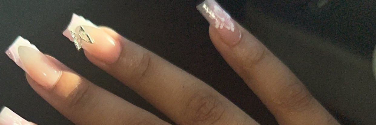 𝐬𝐲𝐫𝐞𝐧 ✰ . banner