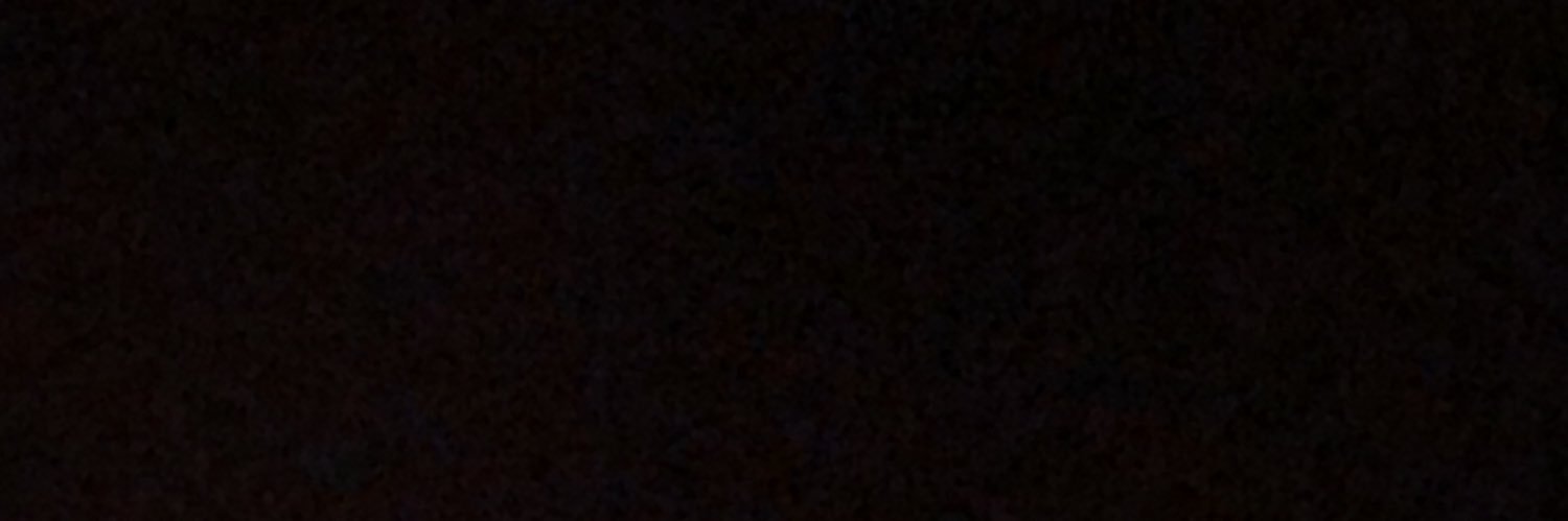 • 00 • banner