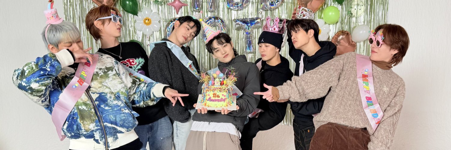 paulinarm15's profile banner image