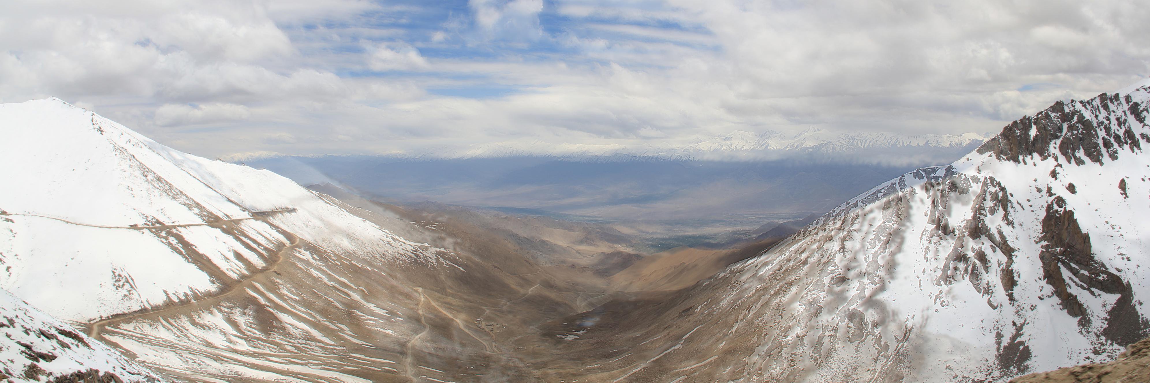 ravnoor's profile banner image